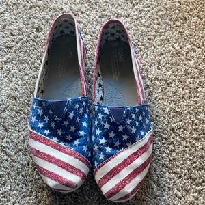 American flag Tom’s size 9
